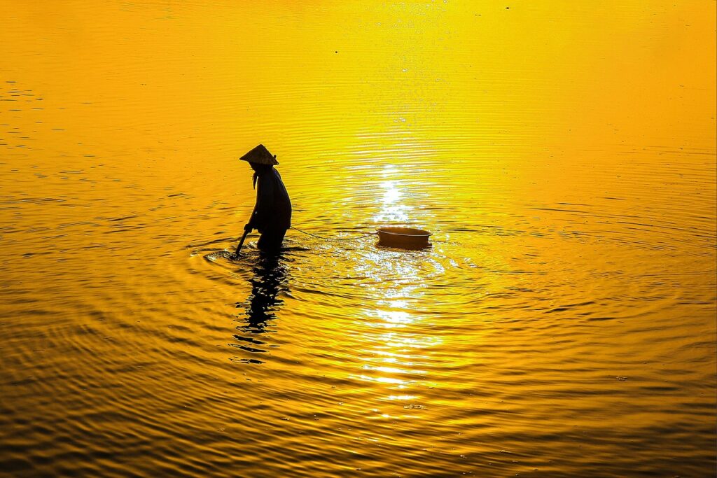 アイアンで飛距離が出ない原因と改善方法は？