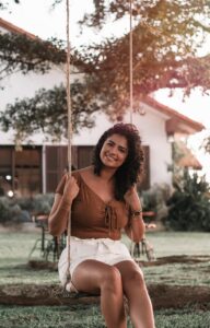 ゴルフで力まないスイングを実現するためのコツは？